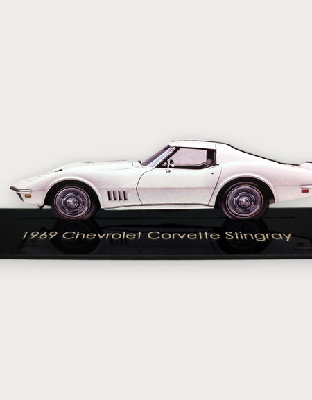 1969 Chevrolet Corvette Stingray (2) Metal Araba Duvar Sanatı, Renkli 2D Pres Döküm Araba Dekoru, Siluet Metal Duvar Sanatı, Araba Severler İçin Hediye, Ayrıntılı Renkli Metal Araba
