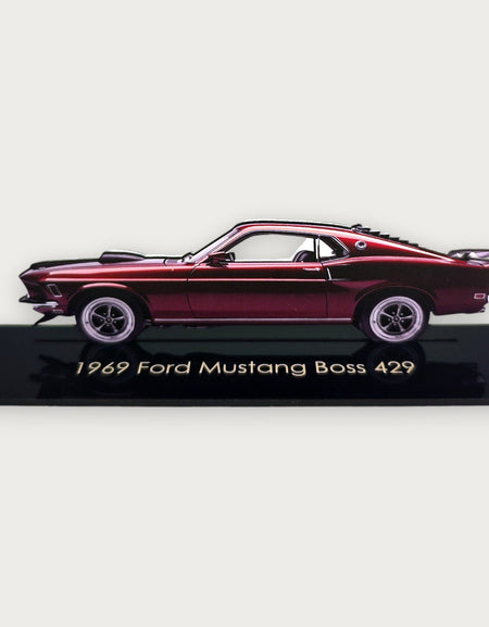 1969 Ford Mustang Boss 429 (2) Metal Araba Duvar Sanatı, Renkli 2D Pres Döküm Araba Dekoru, Siluet Metal Duvar Sanatı, Araba Severler İçin Hediye, Ayrıntılı Renkli Metal Araba