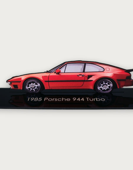 1985 Porsche 944 Turbo (1) Metal Araba Duvar Sanatı, Renkli 2D Pres Döküm Araba Dekoru, Siluet Metal Duvar Sanatı, Araba Severler İçin Hediye, Ayrıntılı Renkli Metal Araba