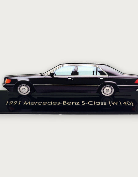 1991 Mercedes-Benz S-Class (W140) (2) Metal Araba Duvar Sanatı, Renkli 2D Pres Döküm Araba Dekoru, Siluet Metal Duvar Sanatı, Araba Severler İçin Hediye, Ayrıntılı Renkli Metal Araba