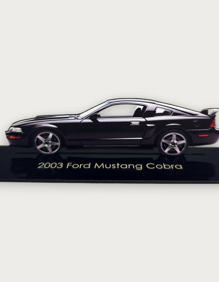 2003 Ford Mustang Cobra (1) Metal Araba Duvar Sanatı, Renkli 2D Pres Döküm Araba Dekoru, Siluet Metal Duvar Sanatı, Araba Severler İçin Hediye, Ayrıntılı Renkli Metal Araba