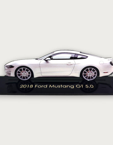 2018 Ford Mustang GT 5.0 (2) Metal Araba Duvar Sanatı, Renkli 2D Pres Döküm Araba Dekoru, Siluet Metal Duvar Sanatı, Araba Severler İçin Hediye, Ayrıntılı Renkli Metal Araba