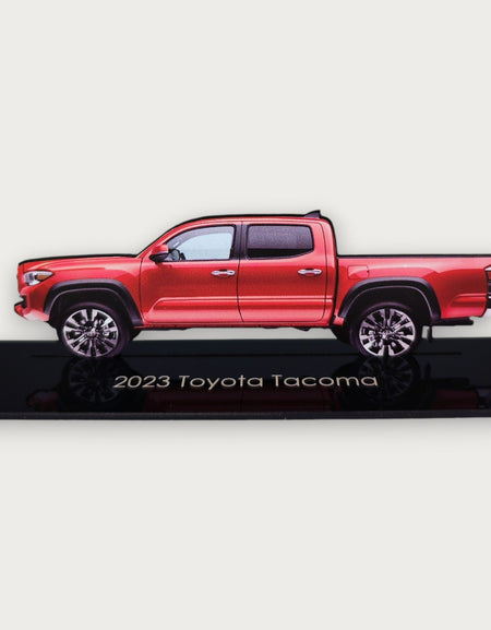2023 Toyota Tacoma (1) Metal Araba Duvar Sanatı, Renkli 2D Pres Döküm Araba Dekoru, Siluet Metal Duvar Sanatı, Araba Severler İçin Hediye, Ayrıntılı Renkli Metal Araba