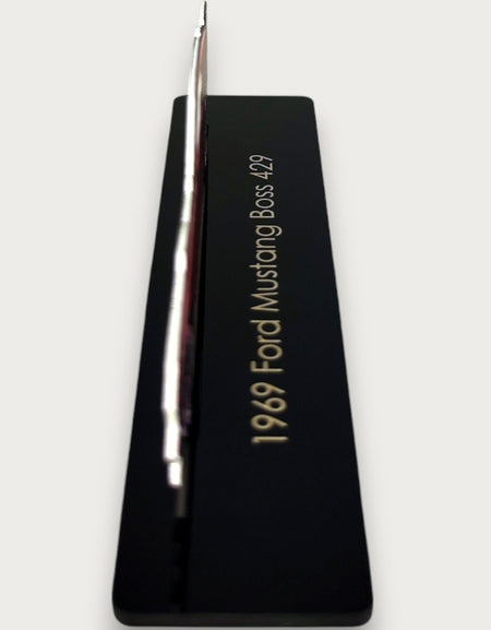 1969 Ford Mustang Boss 429 (2) Metal Araba Duvar Sanatı, Renkli 2D Pres Döküm Araba Dekoru, Siluet Metal Duvar Sanatı, Araba Severler İçin Hediye, Ayrıntılı Renkli Metal Araba