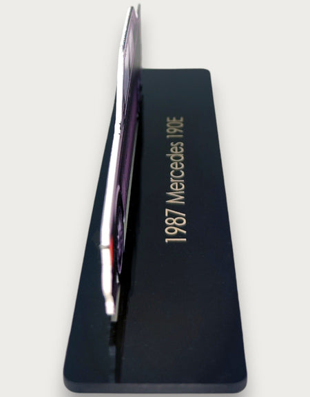 1987 Mercedes 190E (1) Metal Araba Duvar Sanatı, Renkli 2D Pres Döküm Araba Dekoru, Siluet Metal Duvar Sanatı, Araba Severler İçin Hediye, Ayrıntılı Renkli Metal Araba