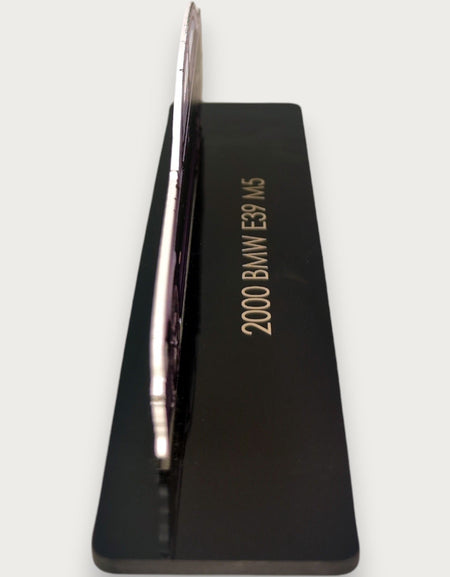 2000 BMW E39 M5 (1) Metal Araba Duvar Sanatı, Renkli 2D Pres Döküm Araba Dekoru, Siluet Metal Duvar Sanatı, Araba Severler İçin Hediye, Ayrıntılı Renkli Metal Araba