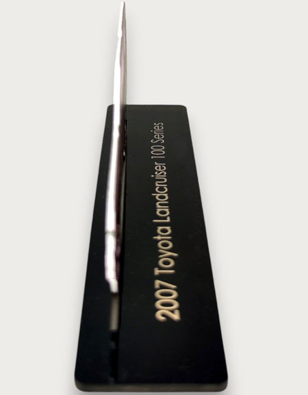 2007 Toyota Landcruiser 100 Serisi (1) Metal Araba Duvar Sanatı, Renkli 2D Pres Döküm Araba Dekoru, Siluet Metal Duvar Sanatı, Araba Severler İçin Hediye, Ayrıntılı Renkli Metal Araba