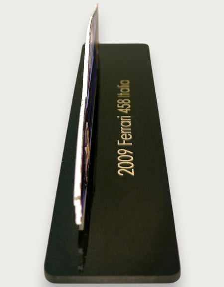 2009 Ferrari 458 Italia (1) Metal Araba Duvar Sanatı, Renkli 2D Pres Döküm Araba Dekoru, Siluet Metal Duvar Sanatı, Araba Severler İçin Hediye, Ayrıntılı Renkli Metal Araba