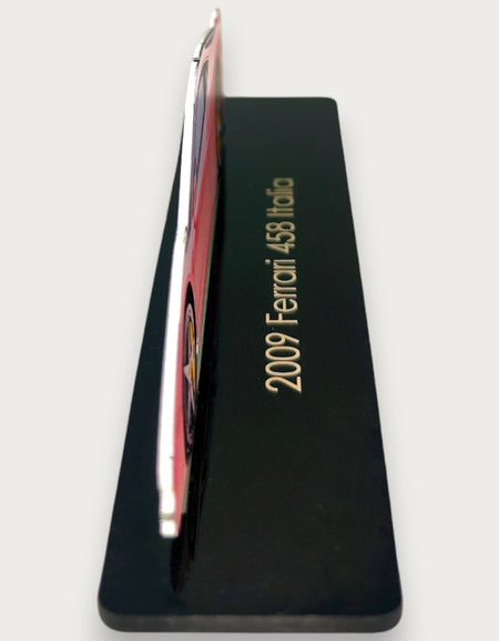 2009 Ferrari 458 Italia (2) Metal Araba Duvar Sanatı, Renkli 2D Pres Döküm Araba Dekoru, Siluet Metal Duvar Sanatı, Araba Severler İçin Hediye, Ayrıntılı Renkli Metal Araba