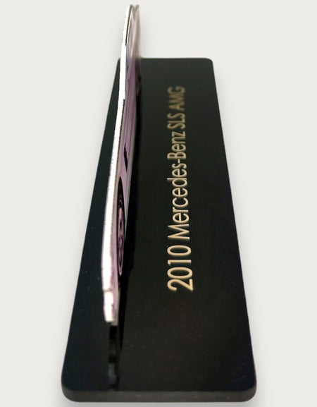 2010 Mercedes-Benz SLS AMG (2) Metal Araba Duvar Sanatı, Renkli 2D Pres Döküm Araba Dekoru, Siluet Metal Duvar Sanatı, Araba Severler İçin Hediye, Ayrıntılı Renkli Metal Araba