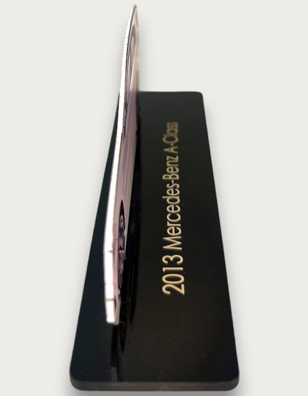 2013 Mercedes-Benz A-Serisi (2) Metal Araba Duvar Sanatı, Renkli 2D Pres Döküm Araba Dekoru, Siluet Metal Duvar Sanatı, Araba Severler İçin Hediye, Ayrıntılı Renkli Metal Araba