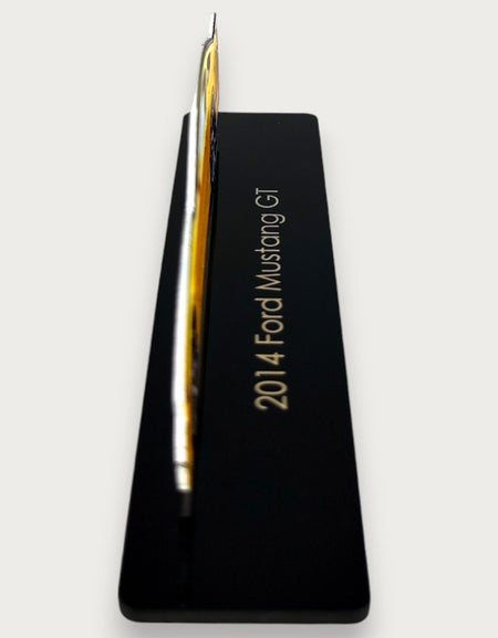 2014 Ford Mustang GT (2) Metal Araba Duvar Sanatı, Renkli 2D Pres Döküm Araba Dekoru, Siluet Metal Duvar Sanatı, Araba Severler İçin Hediye, Ayrıntılı Renkli Metal Araba