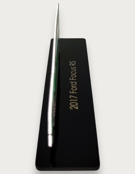 2017 Ford Focus RS (2) Metal Araba Duvar Sanatı, Renkli 2D Pres Döküm Araba Dekoru, Siluet Metal Duvar Sanatı, Araba Severler İçin Hediye, Ayrıntılı Renkli Metal Araba