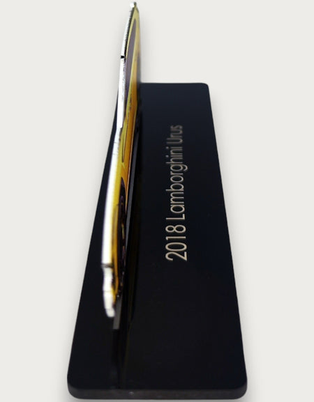 2018 Lamborghini Urus (2) Metal Araba Duvar Sanatı, Renkli 2D Pres Döküm Araba Dekoru, Siluet Metal Duvar Sanatı, Araba Severler İçin Hediye, Ayrıntılı Renkli Metal Araba