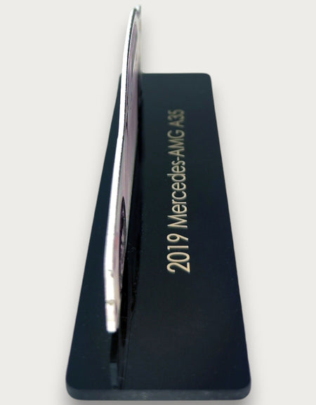 2019 Mercedes-AMG A35 (2) Metal Araba Duvar Sanatı, Renkli 2D Pres Döküm Araba Dekoru, Siluet Metal Duvar Sanatı, Araba Severler İçin Hediye, Ayrıntılı Renkli Metal Araba