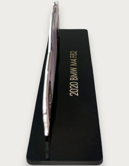 2020 BMW M4 F82 (2) Metal Araba Duvar Sanatı, Renkli 2D Pres Döküm Araba Dekoru, Siluet Metal Duvar Sanatı, Araba Severler İçin Hediye, Ayrıntılı Renkli Metal Araba