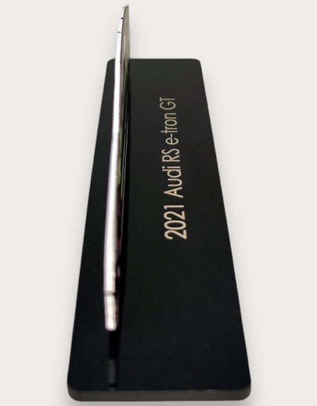 2021 Audi RS e-tron GT (2) Metal Araba Duvar Sanatı, Renkli 2D Pres Döküm Araba Dekoru, Siluet Metal Duvar Sanatı, Araba Severler İçin Hediye, Ayrıntılı Renkli Metal Araba