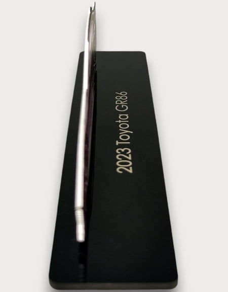 2023 Toyota GR86 (1) Metal Araba Duvar Sanatı, Renkli 2D Pres Döküm Araba Dekoru, Siluet Metal Duvar Sanatı, Araba Severler İçin Hediye, Ayrıntılı Renkli Metal Araba