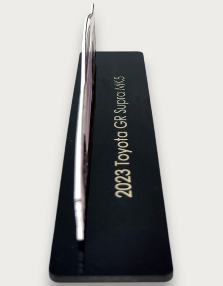 2023 Toyota GR Supra MK5 (2) Metal Araba Duvar Sanatı, Renkli 2D Pres Döküm Araba Dekoru, Siluet Metal Duvar Sanatı, Araba Severler İçin Hediye, Ayrıntılı Renkli Metal Araba