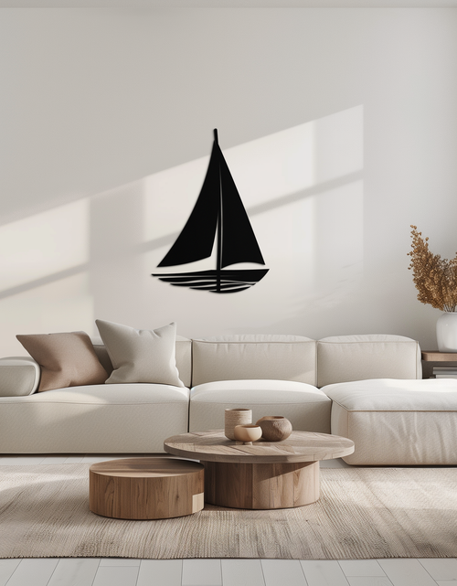 Resmi Galeri görüntüleyicisine yükleyin, Denizci Yelkenli Siluet Metal Duvar Sanatı – Minimalist Okyanus Esintili Çelik Dekor- KAF326
