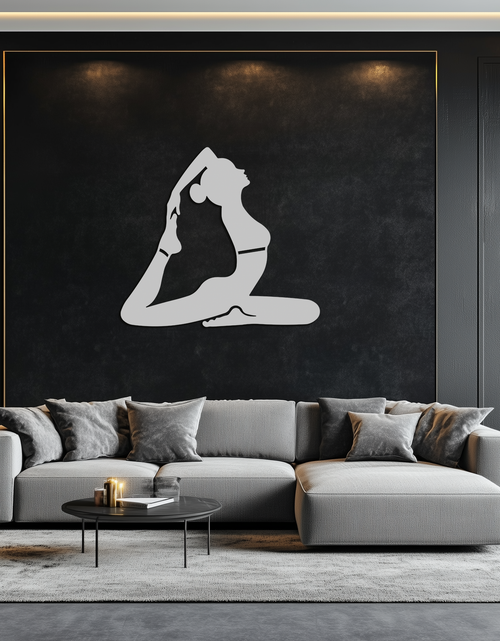Resmi Galeri görüntüleyicisine yükleyin, Kapotasana Pozu Silüeti Metal Duvar Sanatı – Yoga Esintili Minimalist Dekor- KAF384
