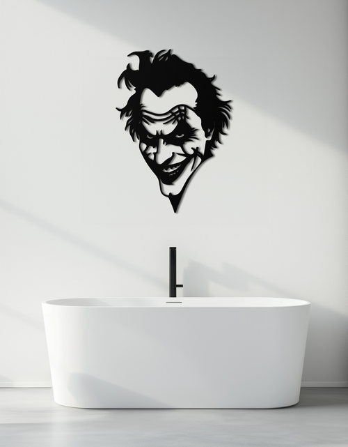 Resmi Galeri görüntüleyicisine yükleyin, Joker Metal Duvar Sanatı - Cesur İç Mekanlar İçin İkonik Kötü Adam Çelik Silüeti - KAF469
