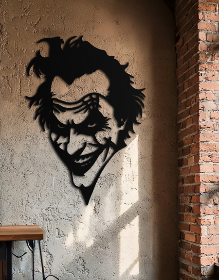 Joker Metal Duvar Sanatı - Cesur İç Mekanlar İçin İkonik Kötü Adam Çelik Silüeti - KAF469