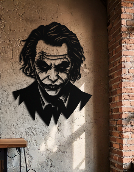 Joker Metal Duvar Sanatı - Cesur İç Mekanlar İçin İkonik Kötü Adam Çelik Silüeti - KAF474