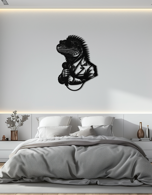 Load image into Gallery viewer, Cool Lizard Metal Wall Art – Unique Reptile Selfie Decor for Home and Office- KAF512
