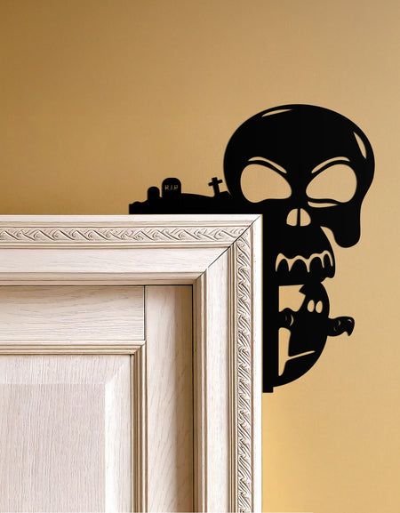 Kafatası ve Yarasa Köşe Metal Duvar Sanatı – Ürkütücü Cadılar Bayramı Kapı Dekoru-KAF612