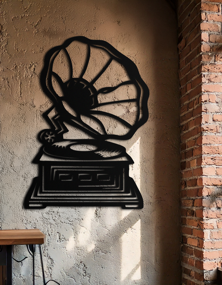 Vintage Gramofon Metal Duvar Sanatı – Retro Müzikten Esinlenilmiş Ev Dekor Parçası - KAF642