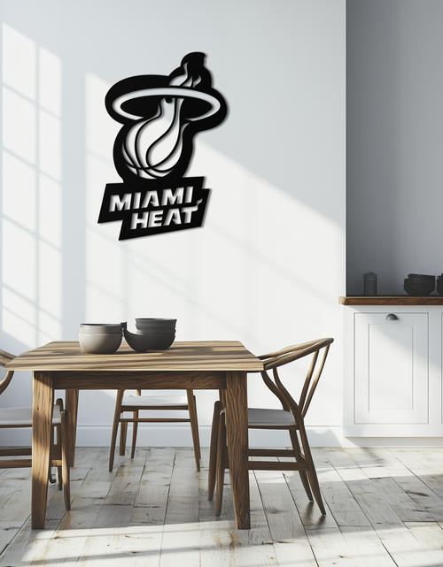 Resmi Galeri görüntüleyicisine yükleyin, Miami Heat Basketbol Logosu Metal Duvar Sanatı – Spor Esintili Modern Ev Dekoru- KAF675
