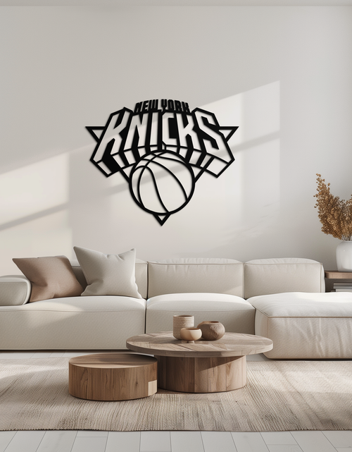 Resmi Galeri görüntüleyicisine yükleyin, New York Knicks Basketbol Logosu Metal Duvar Sanatı – Cesur Spor Esintili Ev Dekoru- KAF677
