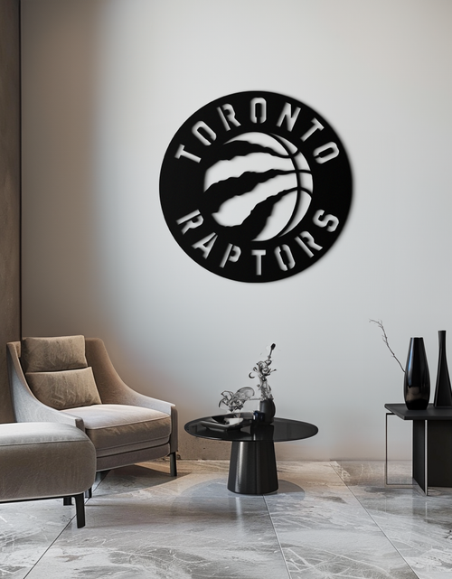 Resmi Galeri görüntüleyicisine yükleyin, Toronto Raptors Logo Metal Duvar Sanatı – Spor Hayranları İçin Cesur Basketbol Amblemi- KAF678
