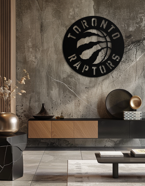 Resmi Galeri görüntüleyicisine yükleyin, Toronto Raptors Logo Metal Duvar Sanatı – Spor Hayranları İçin Cesur Basketbol Amblemi- KAF678
