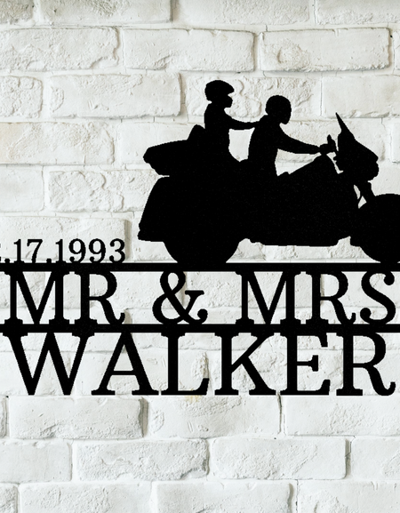 Motosikletli Çiftlere Özel Hediyeler - Özel Metal Tabela