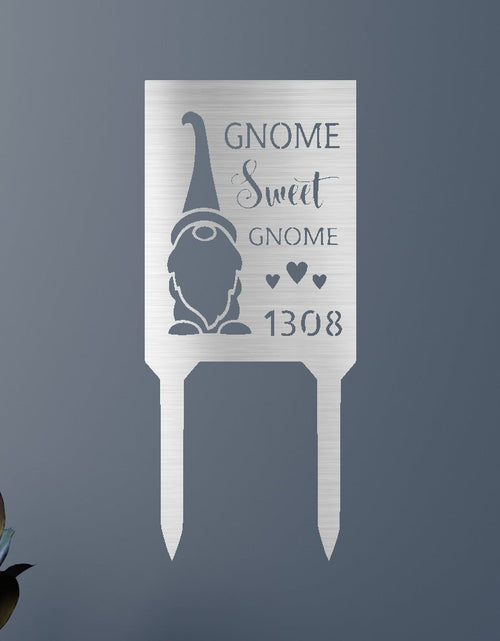 Resmi Galeri görüntüleyicisine yükleyin, Gnome Home Kazığı - Özel Metal Tabela
